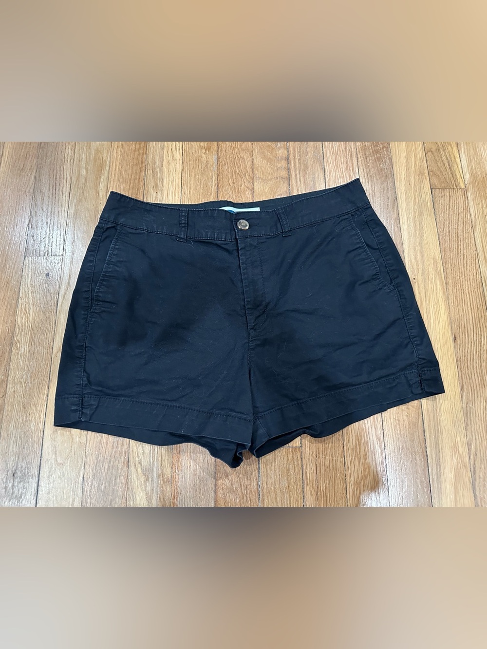 Old Navy Black Everyday Shorts Size 8 Waist 34”Mid Rise